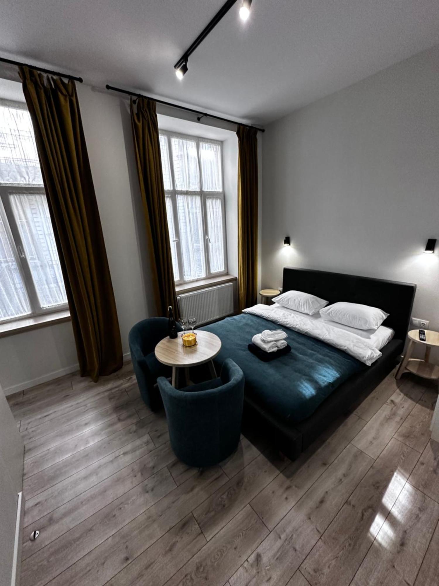Hotel Gallery 21 リヴィウ エクステリア 写真
